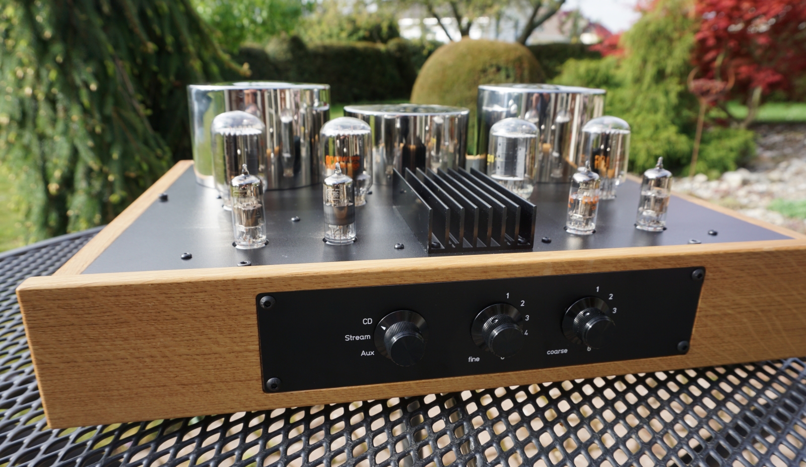 amplifier front view